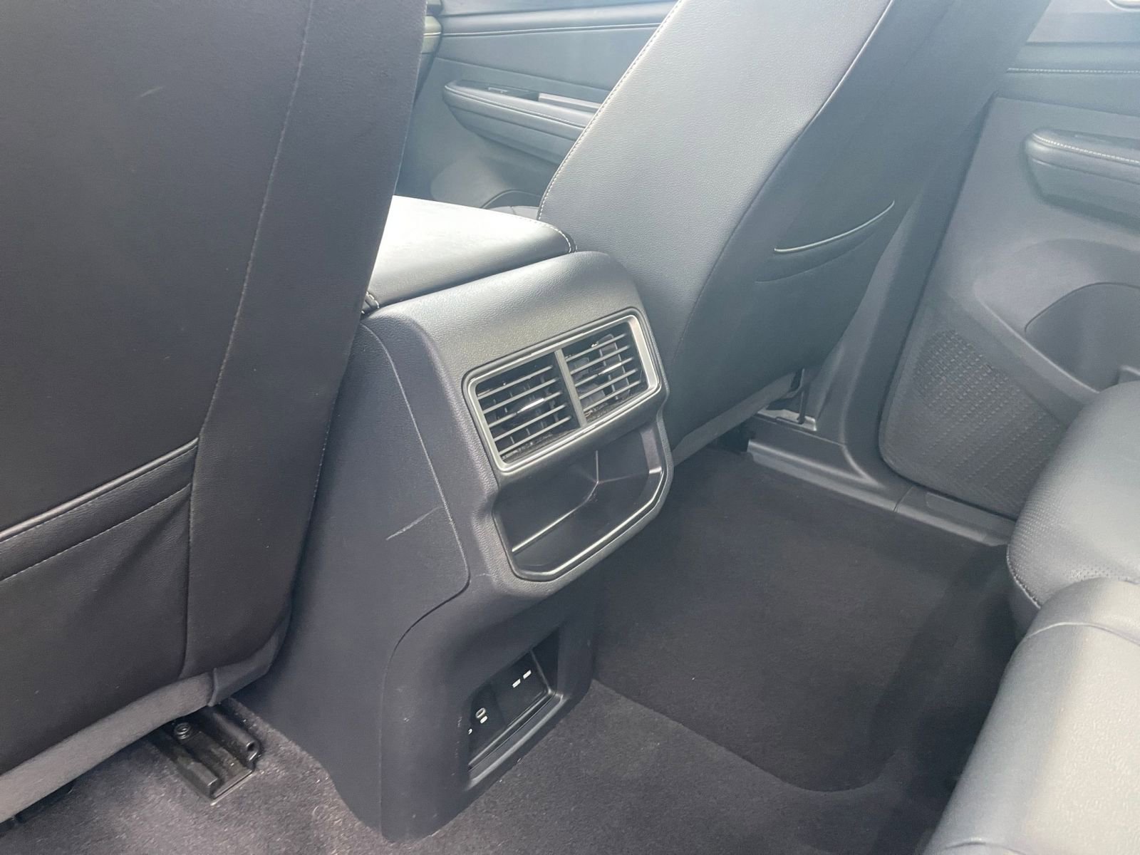 Thumbnail: 2025 Volkswagen Atlas - 24