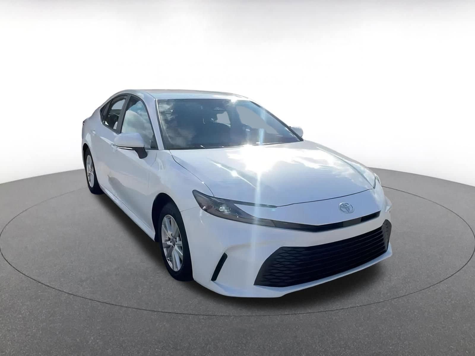 Thumbnail: 2025 Toyota Camry - 3