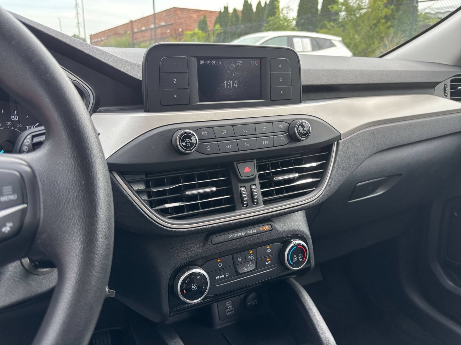 Thumbnail: 2022 Ford Escape - 16
