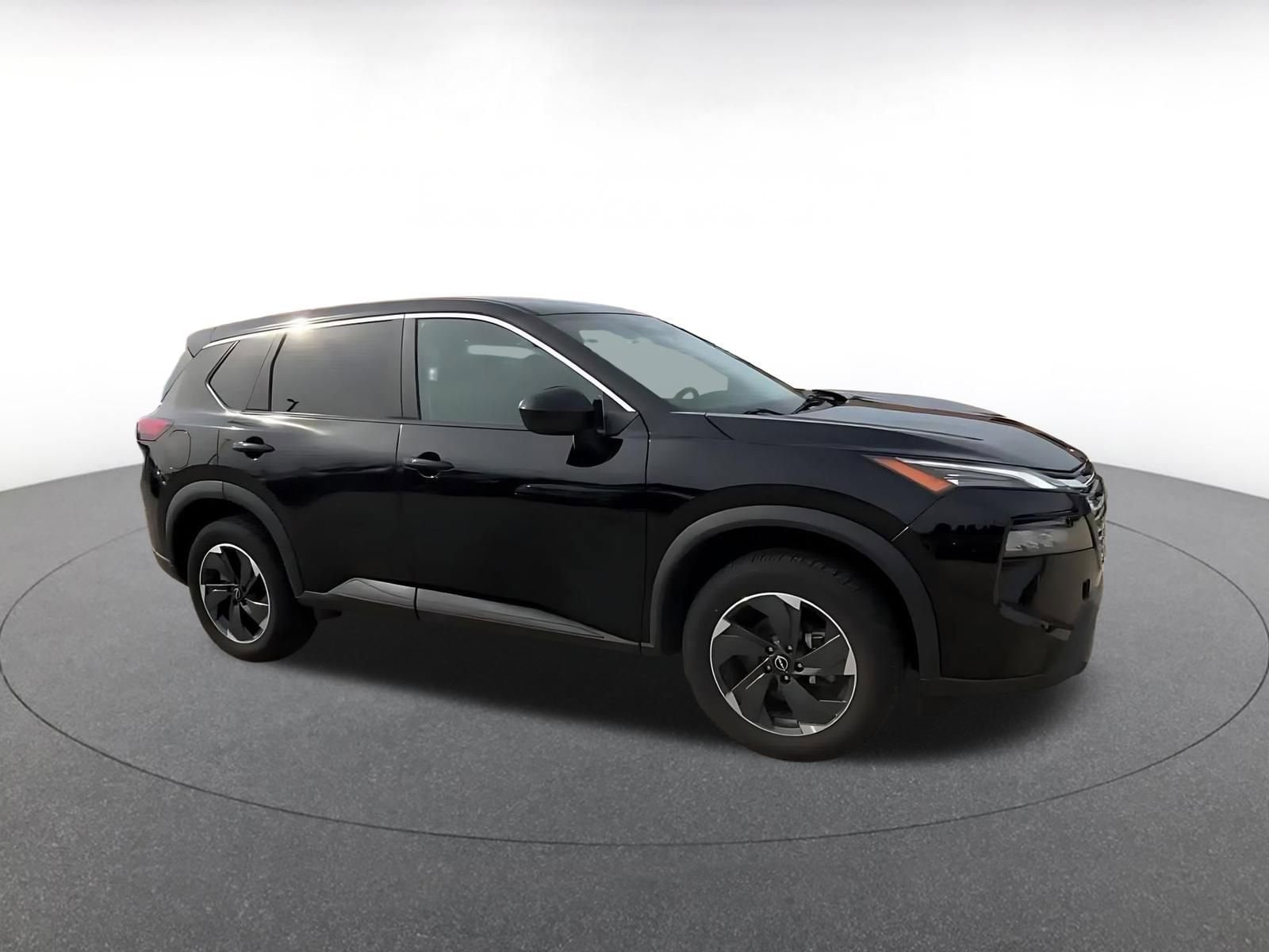 Thumbnail: 2025 Nissan Rogue - 2