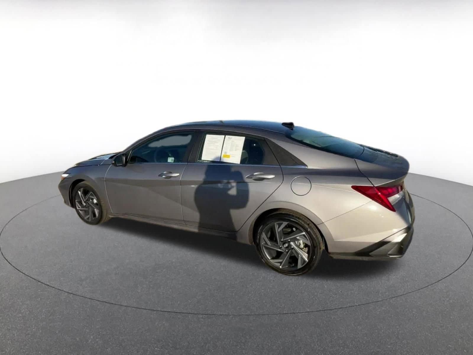 Thumbnail: 2025 Hyundai Elantra - 10