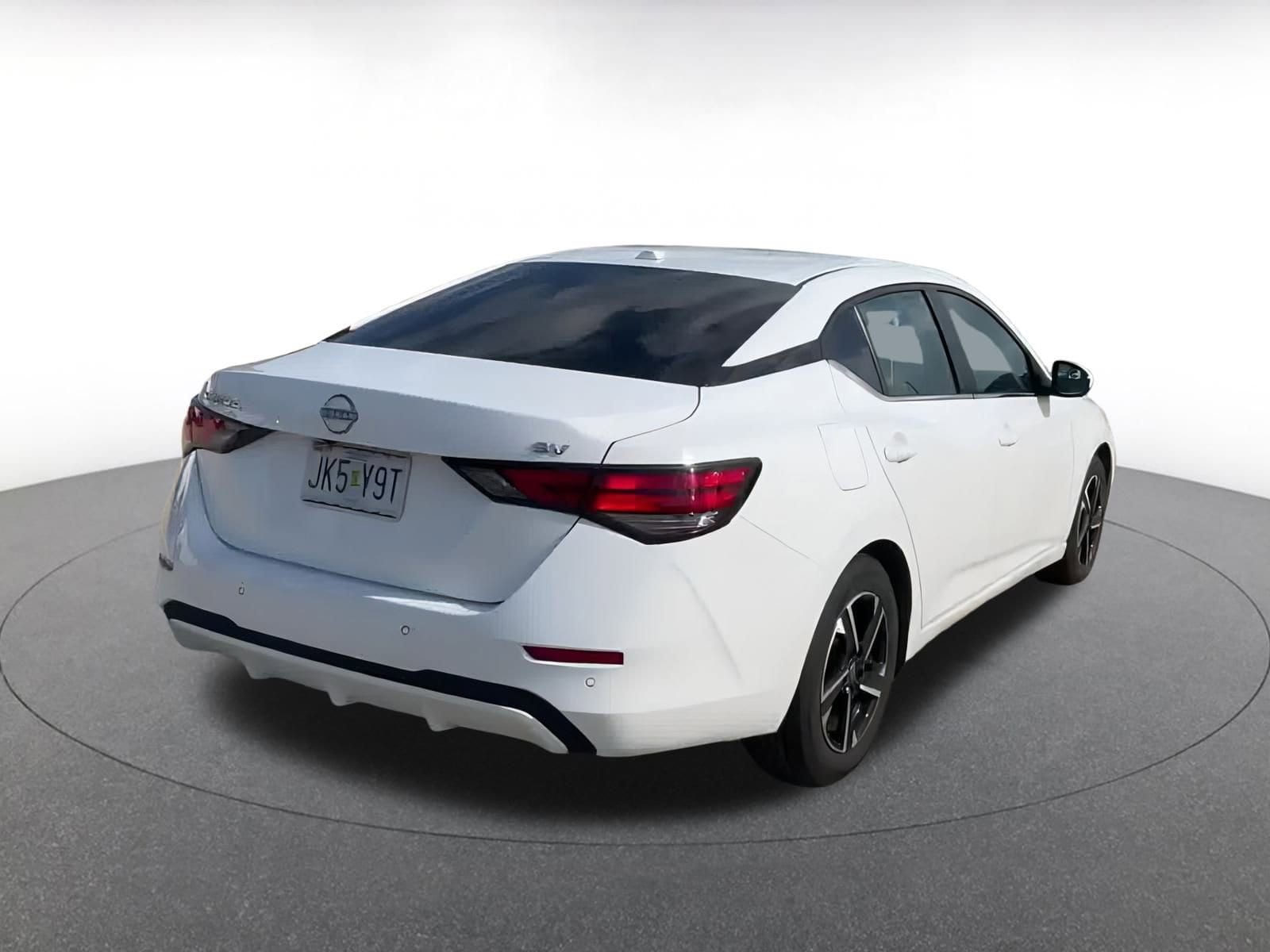 Thumbnail: 2024 Nissan Sentra - 15