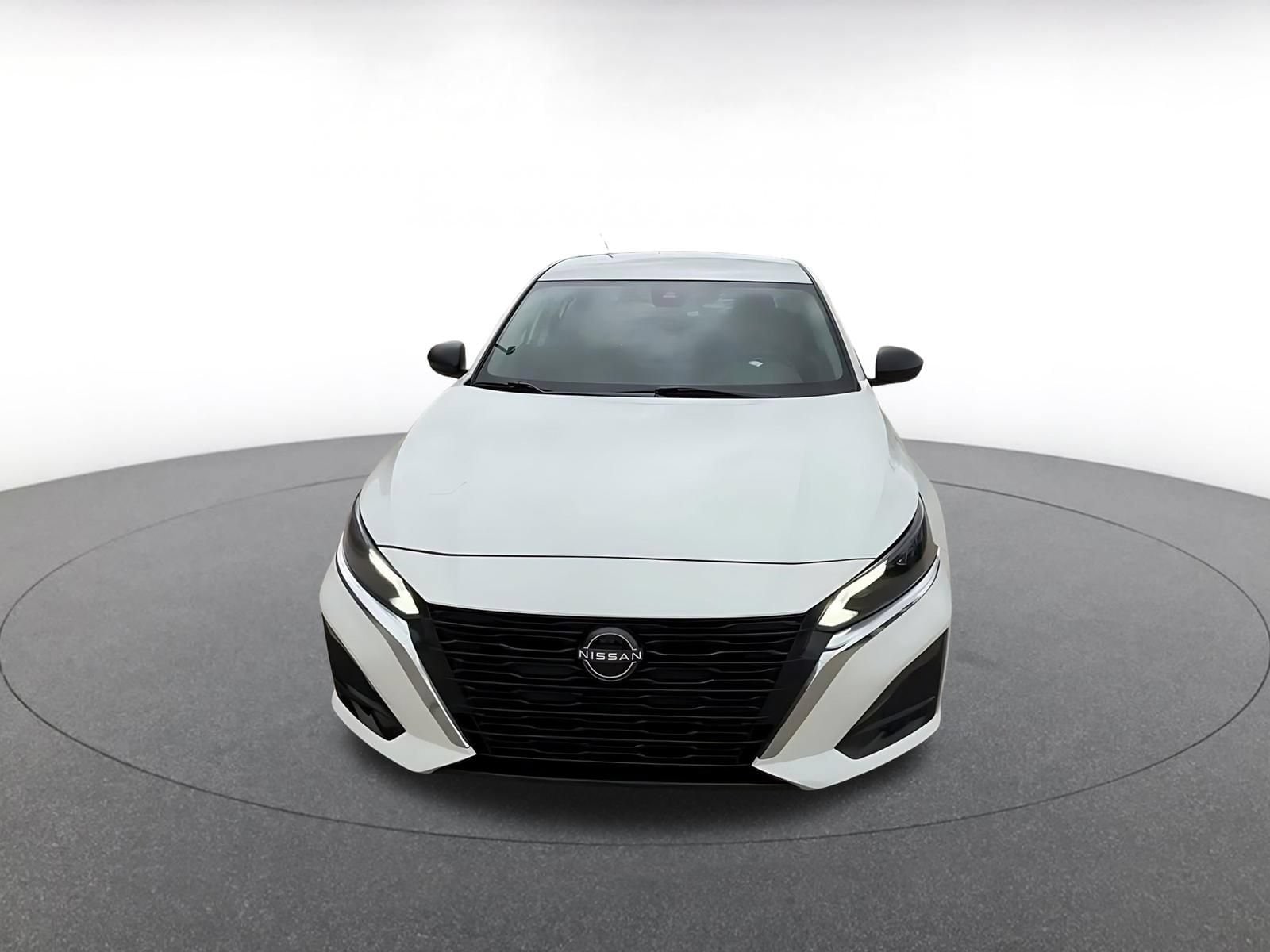 Thumbnail: 2025 Nissan Altima - 4