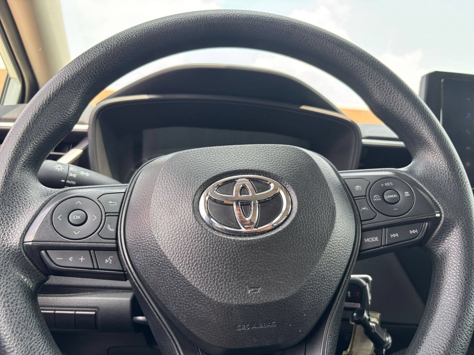 Thumbnail: 2025 Toyota Corolla - 25