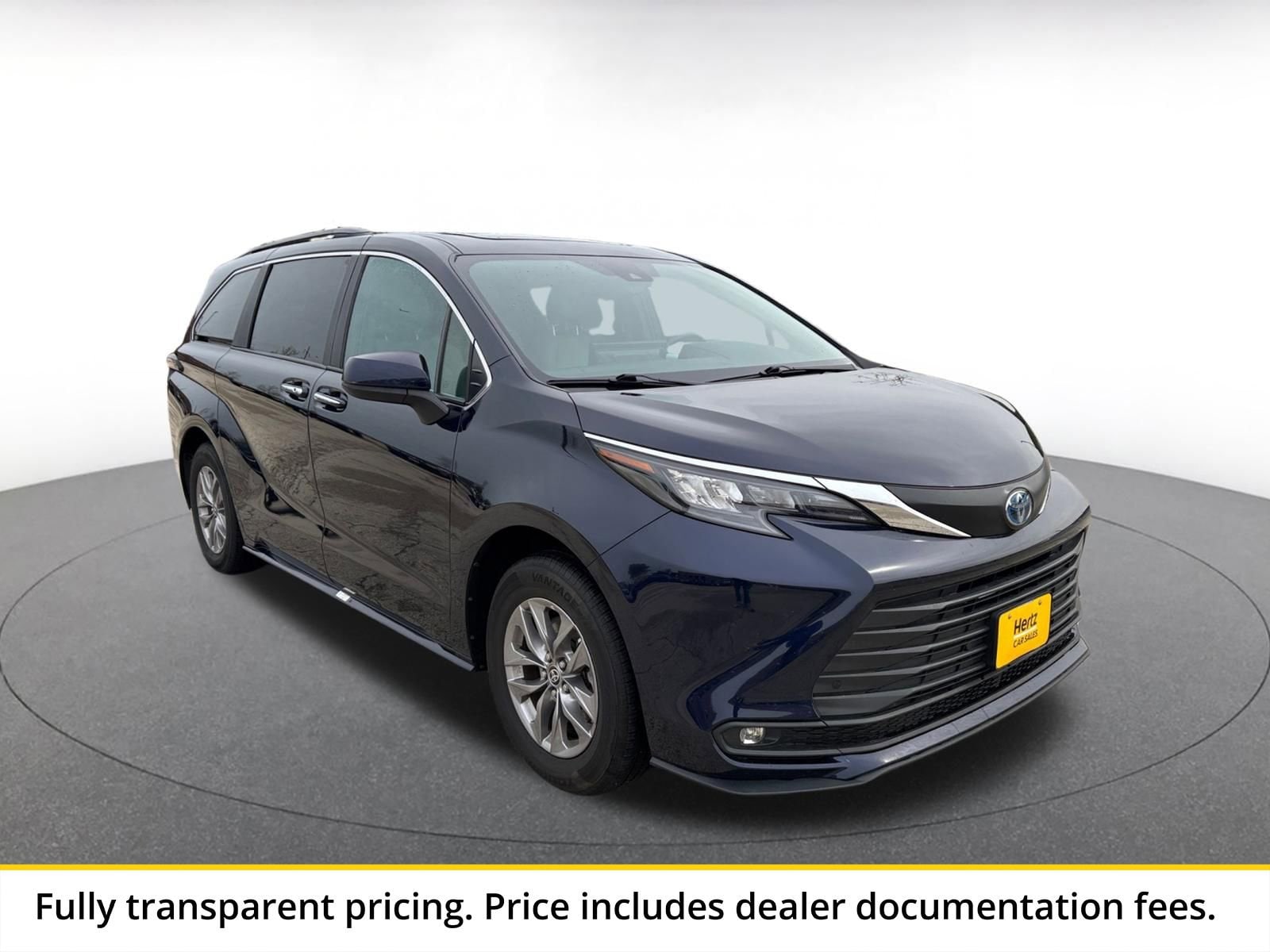 Thumbnail: 2025 Toyota Sienna - 1
