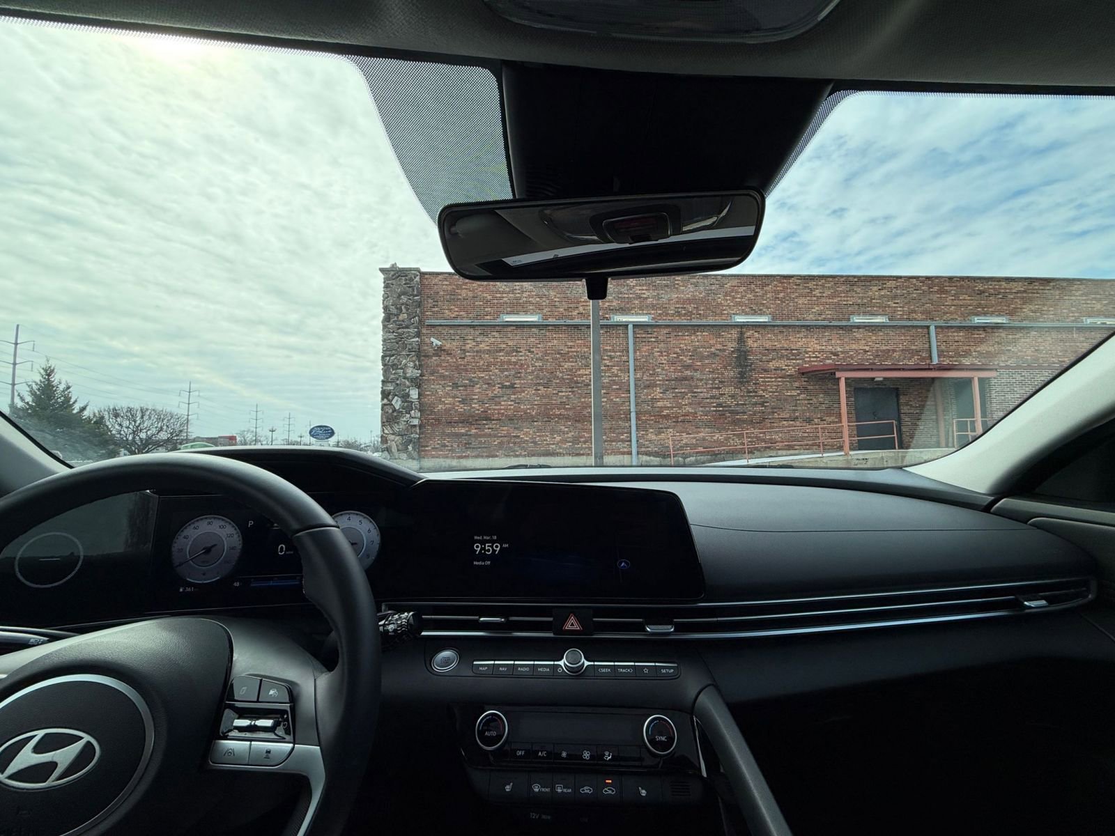 Thumbnail: 2025 Hyundai Elantra - 32