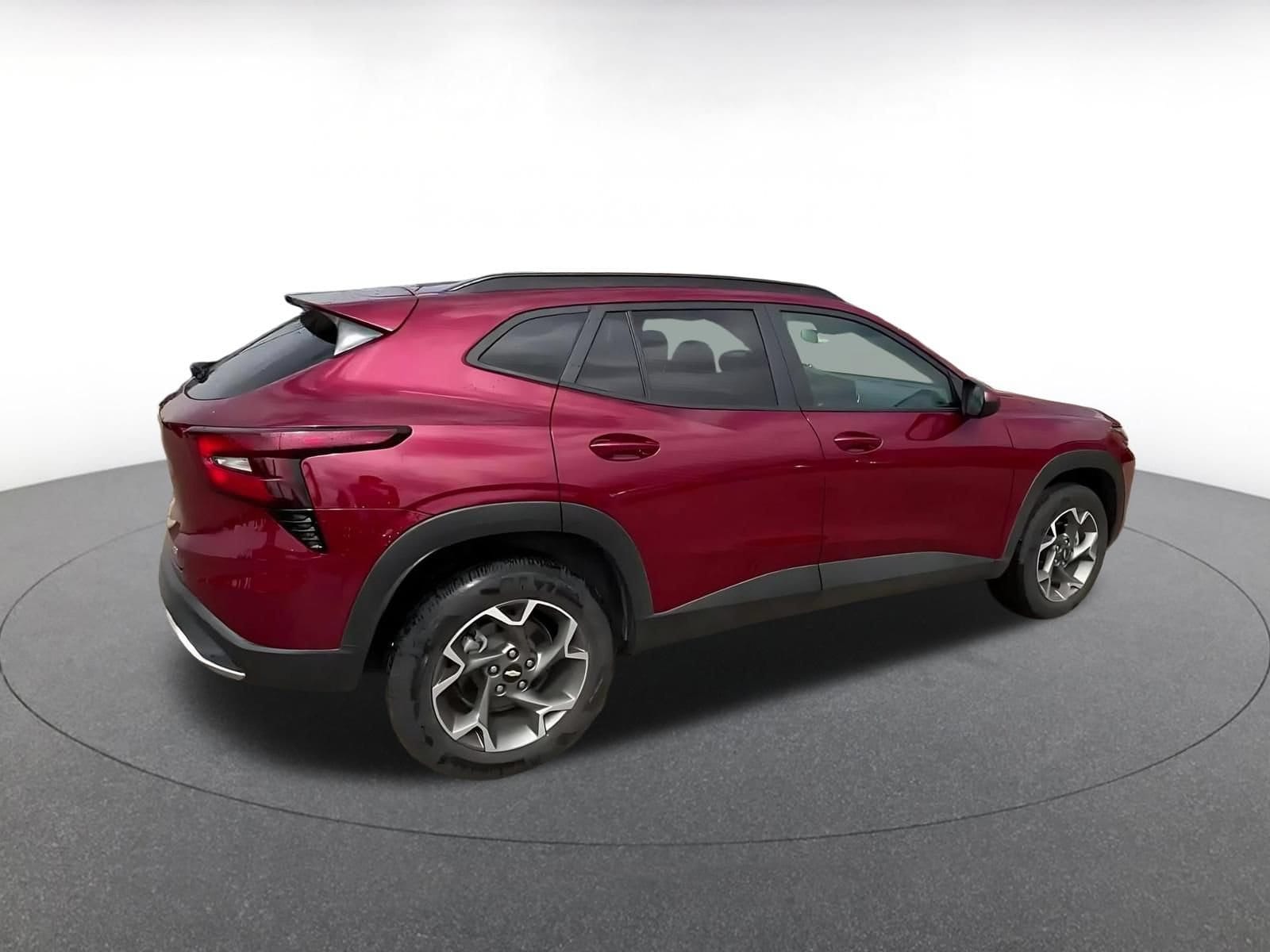 Thumbnail: 2025 Chevrolet Trax - 14