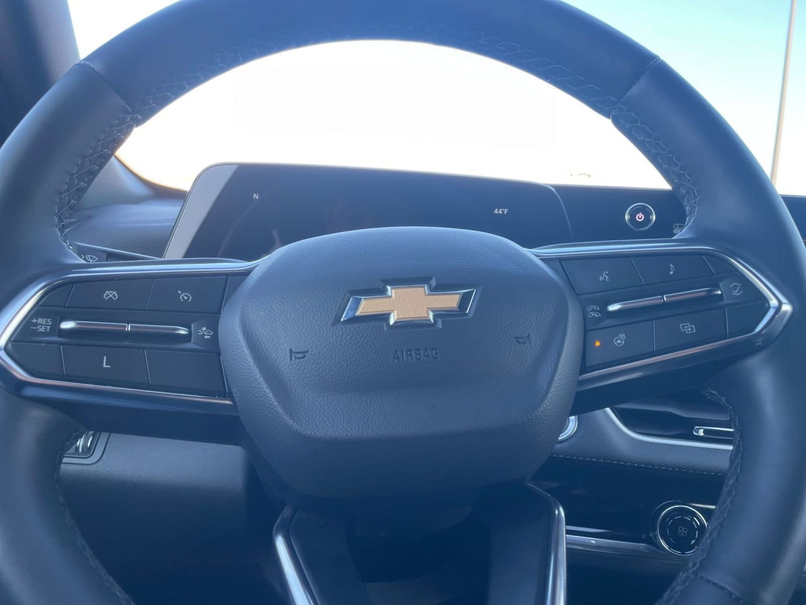 Thumbnail: 2025 Chevrolet Equinox - 28