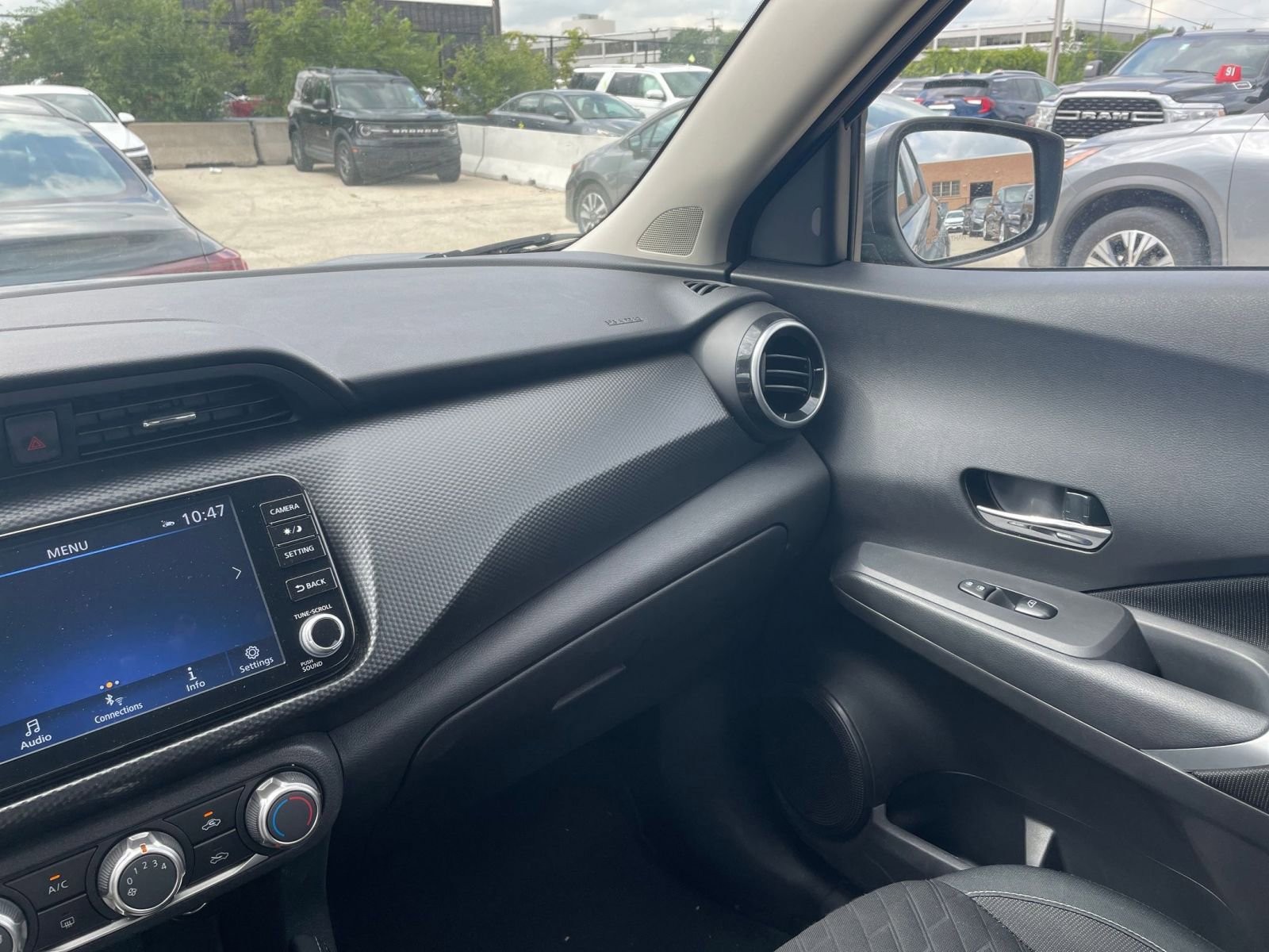 Thumbnail: 2024 Nissan Kicks - 34