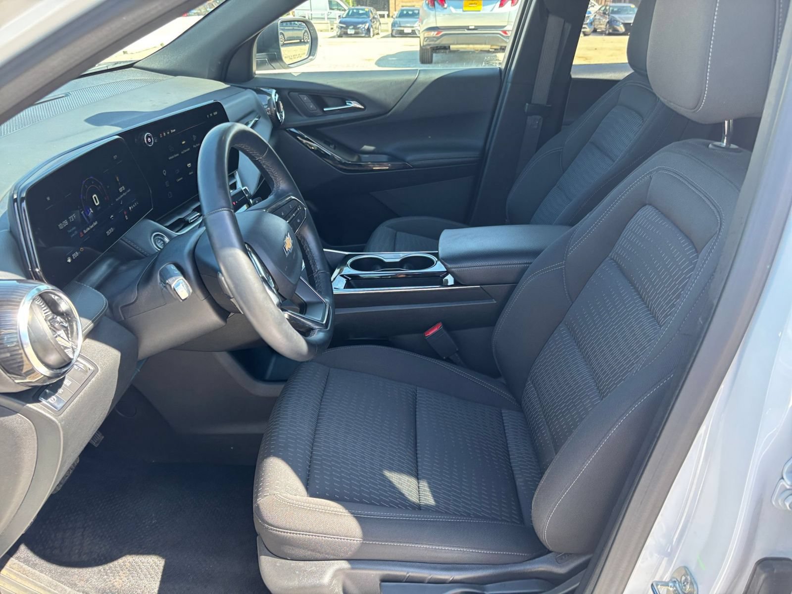 Thumbnail: 2025 Chevrolet Equinox - 27