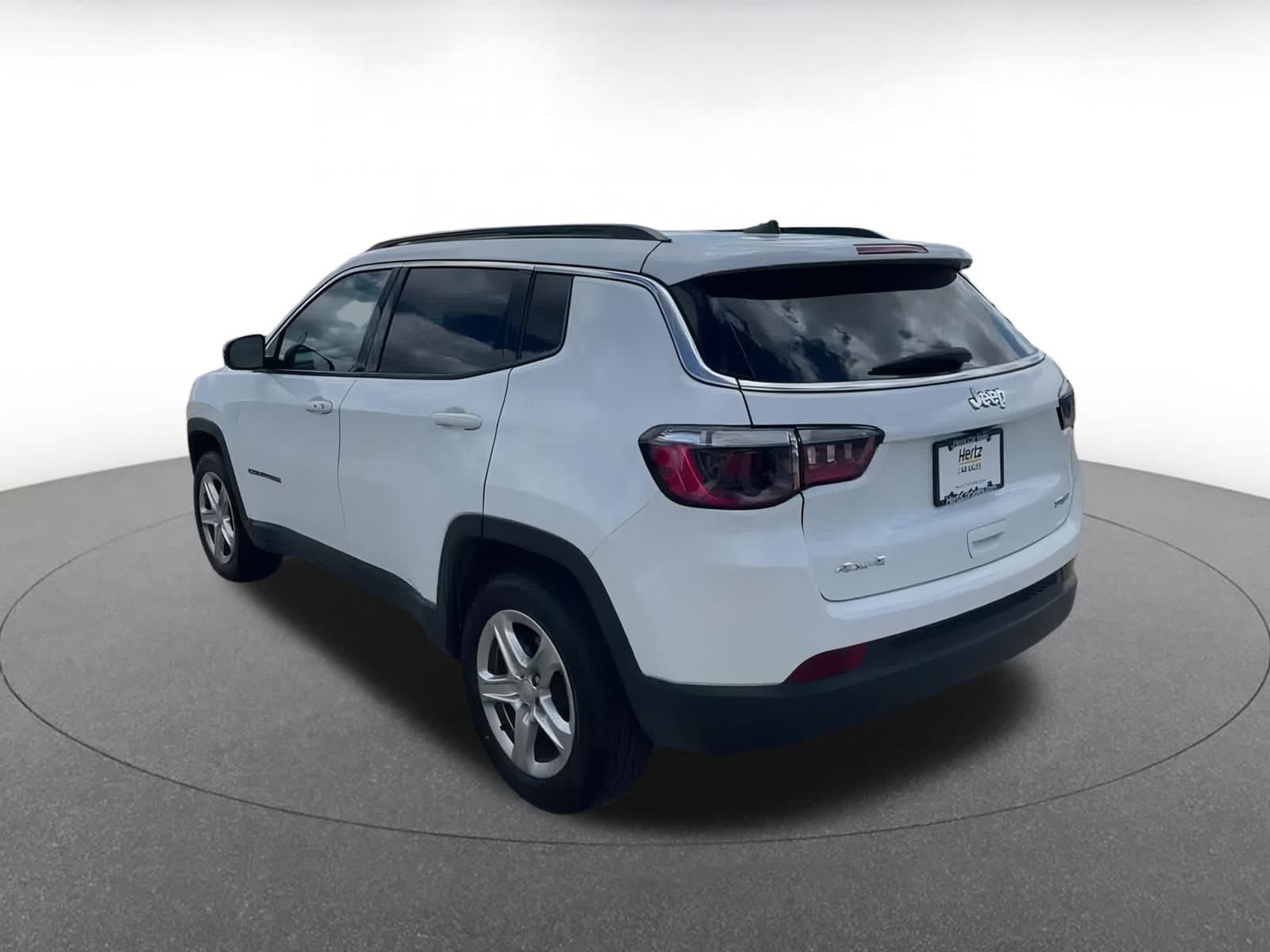 Thumbnail: 2023 Jeep Compass - 11