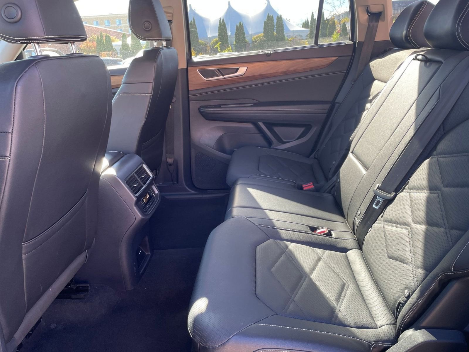 Thumbnail: 2025 Volkswagen Atlas - 25