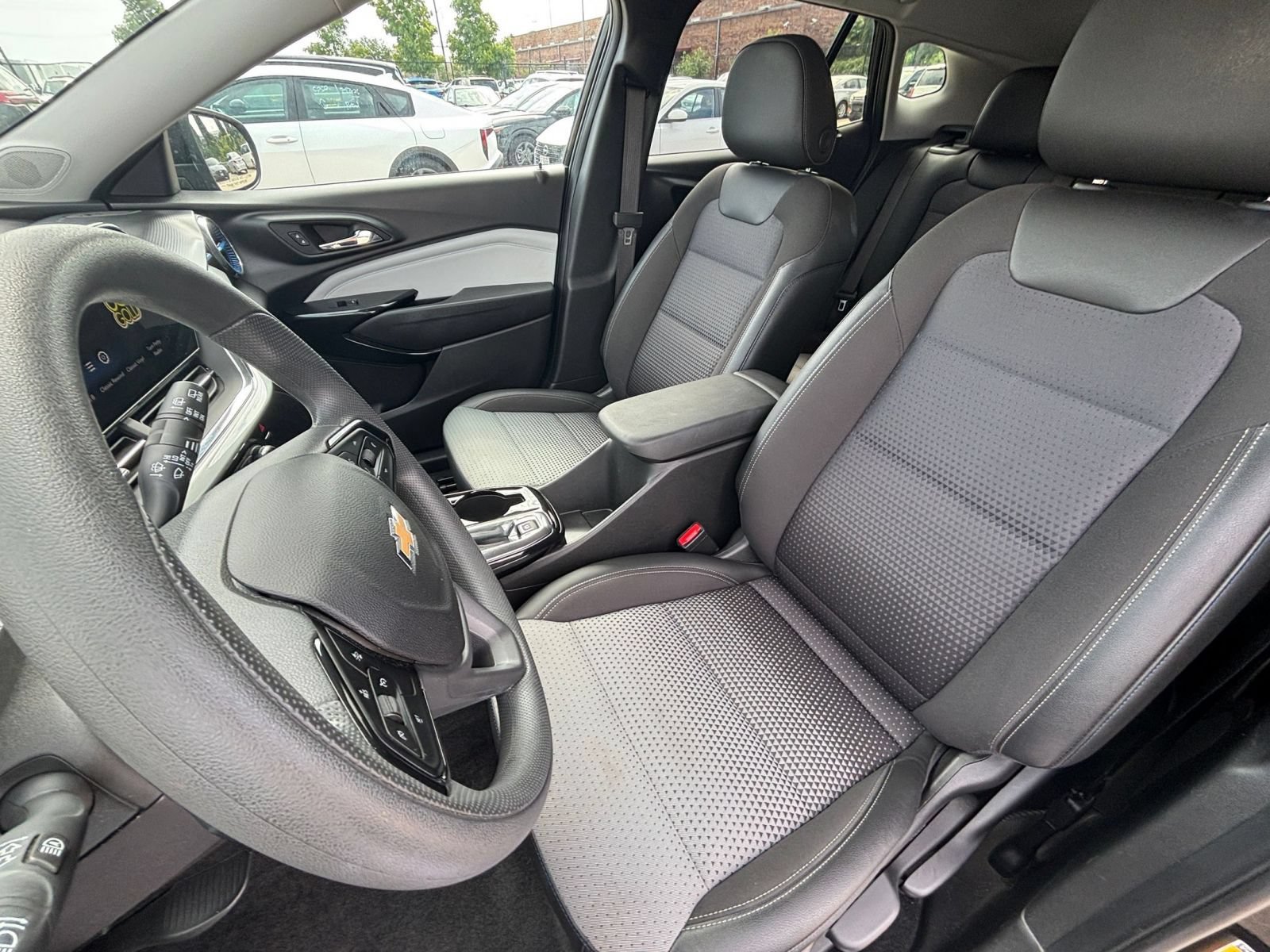 Thumbnail: 2025 Chevrolet Trax - 30