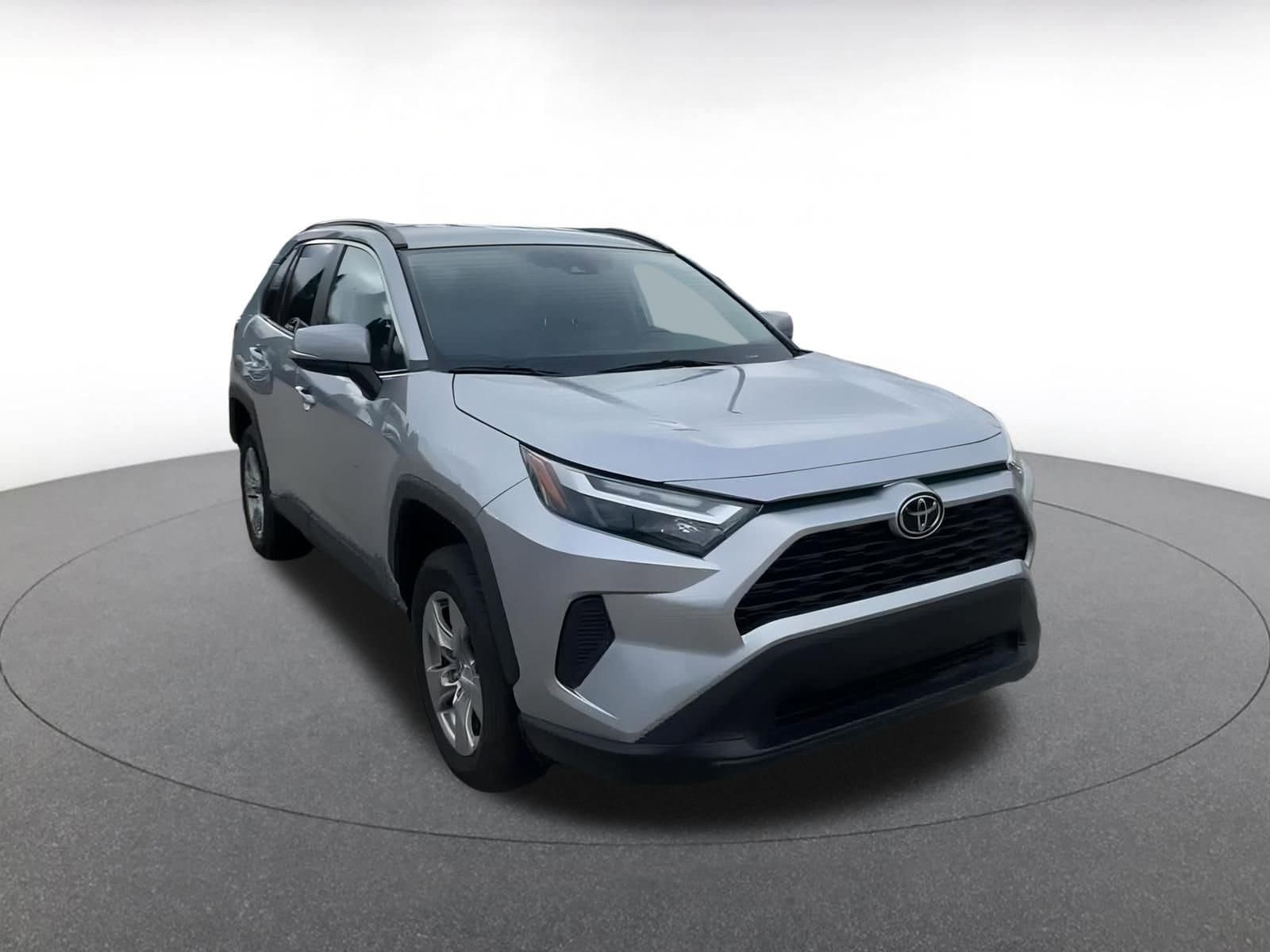 Thumbnail: 2025 Toyota RAV4 - 3