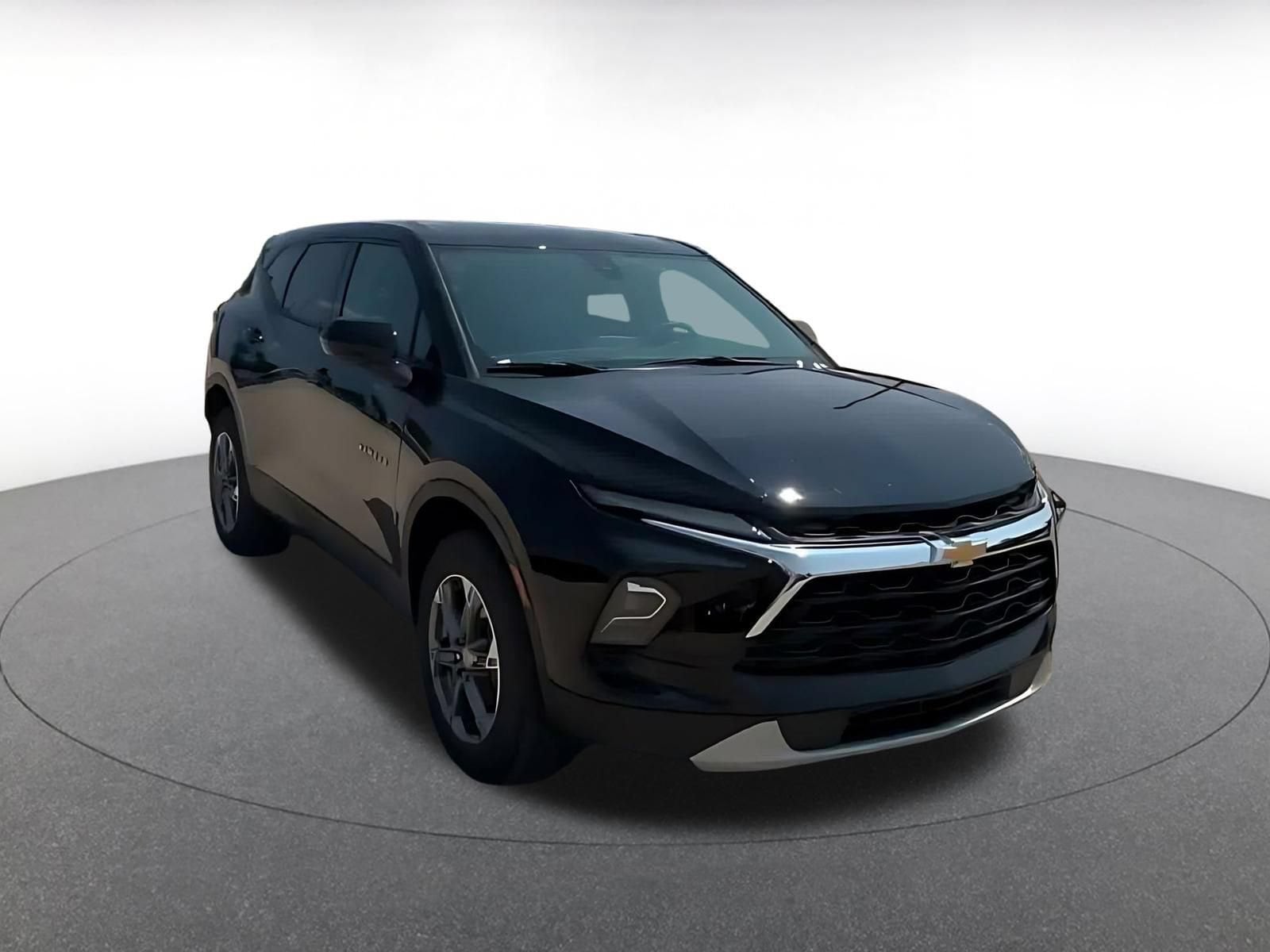 Thumbnail: 2026 Chevrolet Blazer - 3