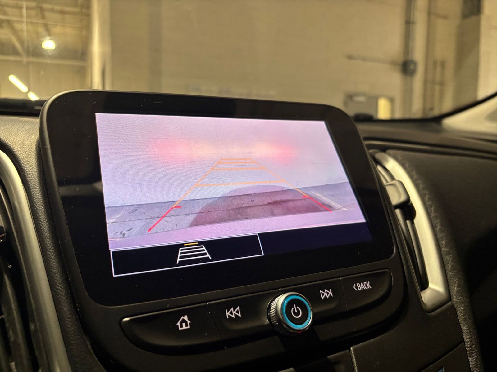 Thumbnail: 2023 Chevrolet Malibu - 24