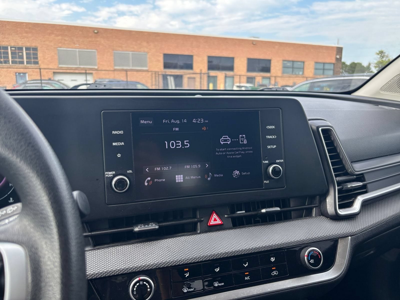 Thumbnail: 2023 Kia Sportage - 20