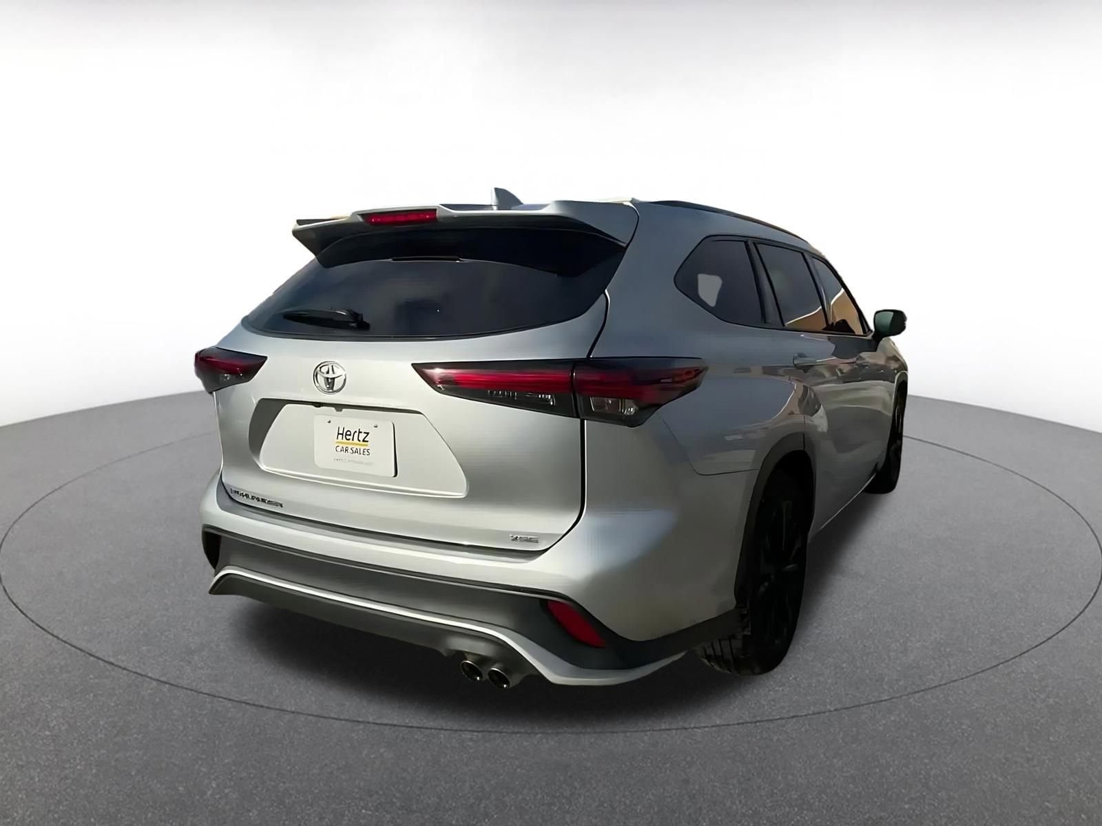 Thumbnail: 2024 Toyota Highlander - 14