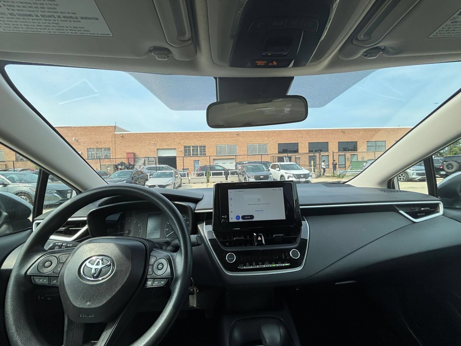 Thumbnail: 2025 Toyota Corolla - 31