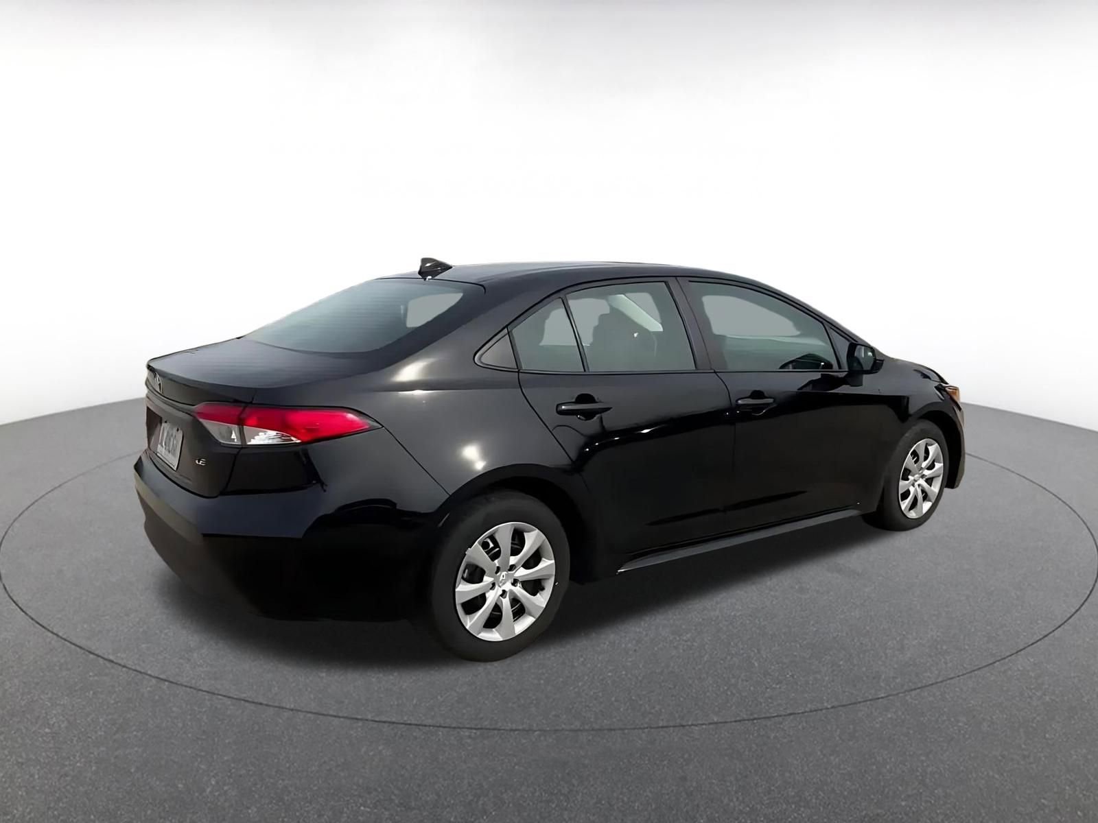 Thumbnail: 2025 Toyota Corolla - 15