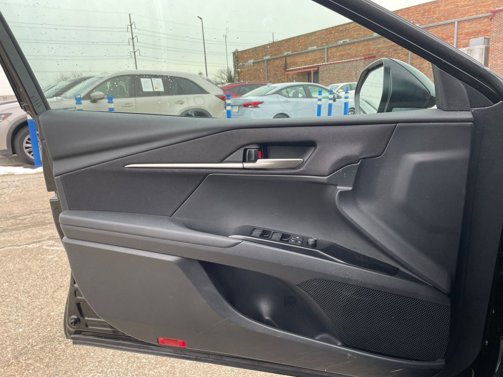 Thumbnail: 2025 Toyota Camry - 18