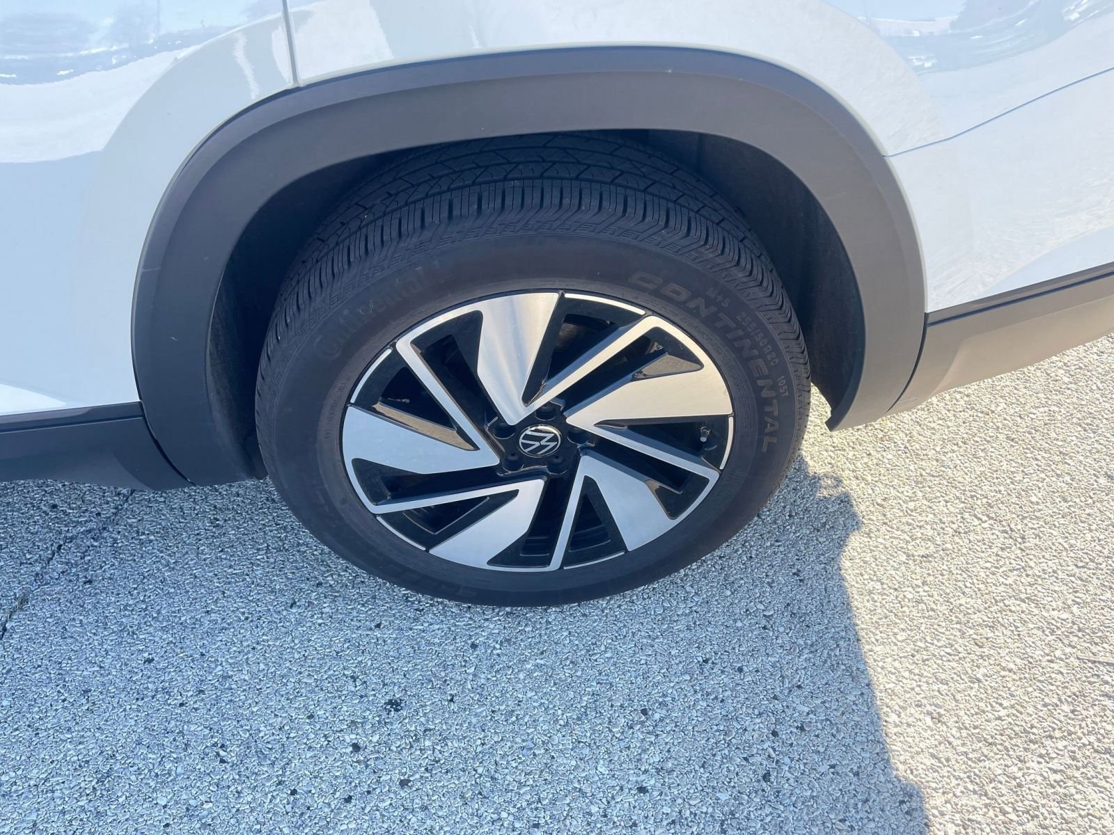 Thumbnail: 2025 Volkswagen Atlas - 30