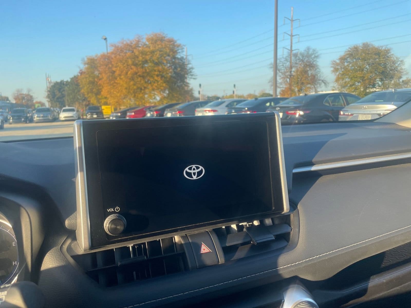 Thumbnail: 2025 Toyota RAV4 - 21