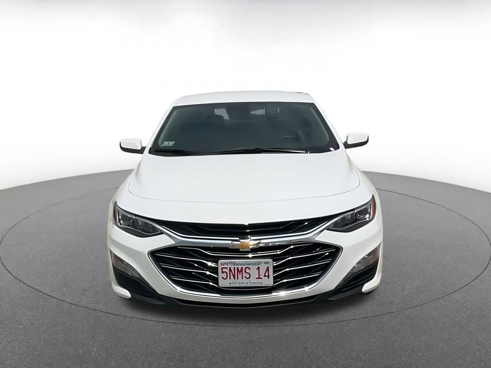 Thumbnail: 2024 Chevrolet Malibu - 4