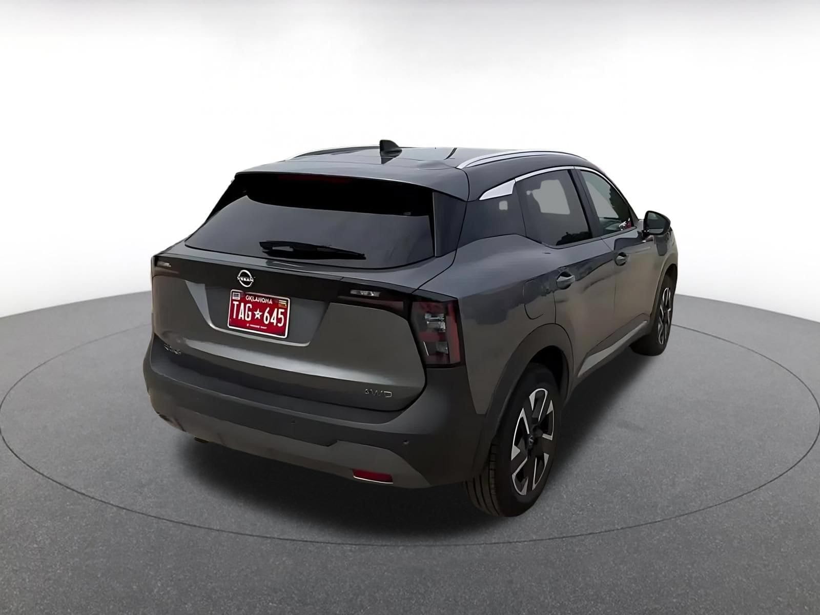 Thumbnail: 2026 Nissan Kicks - 14