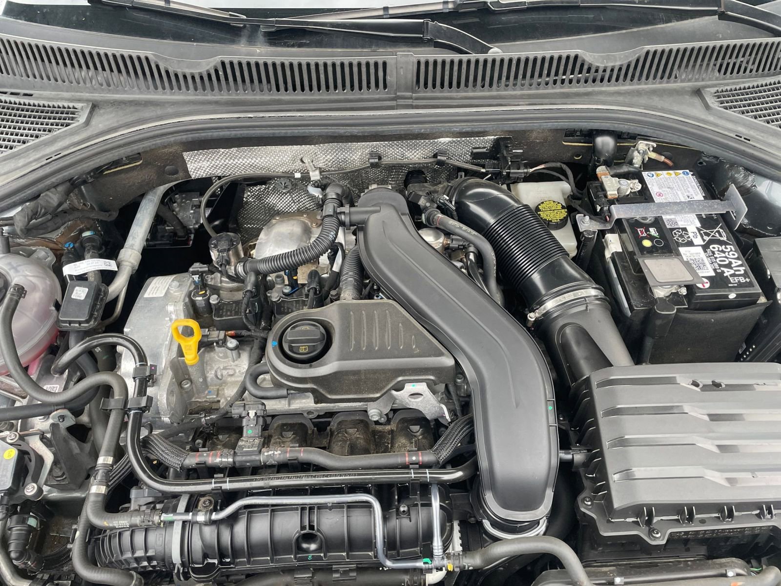 Thumbnail: 2025 Volkswagen Jetta - 33