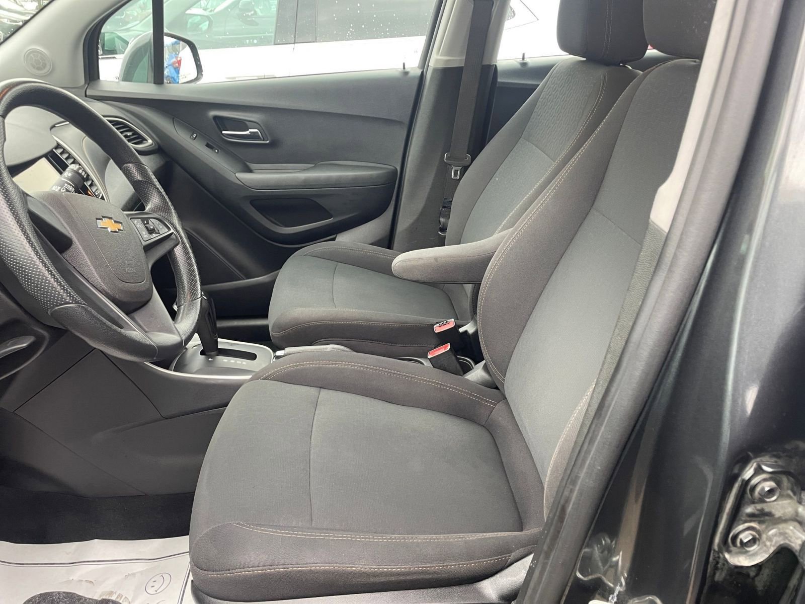Thumbnail: 2019 Chevrolet Trax - 27