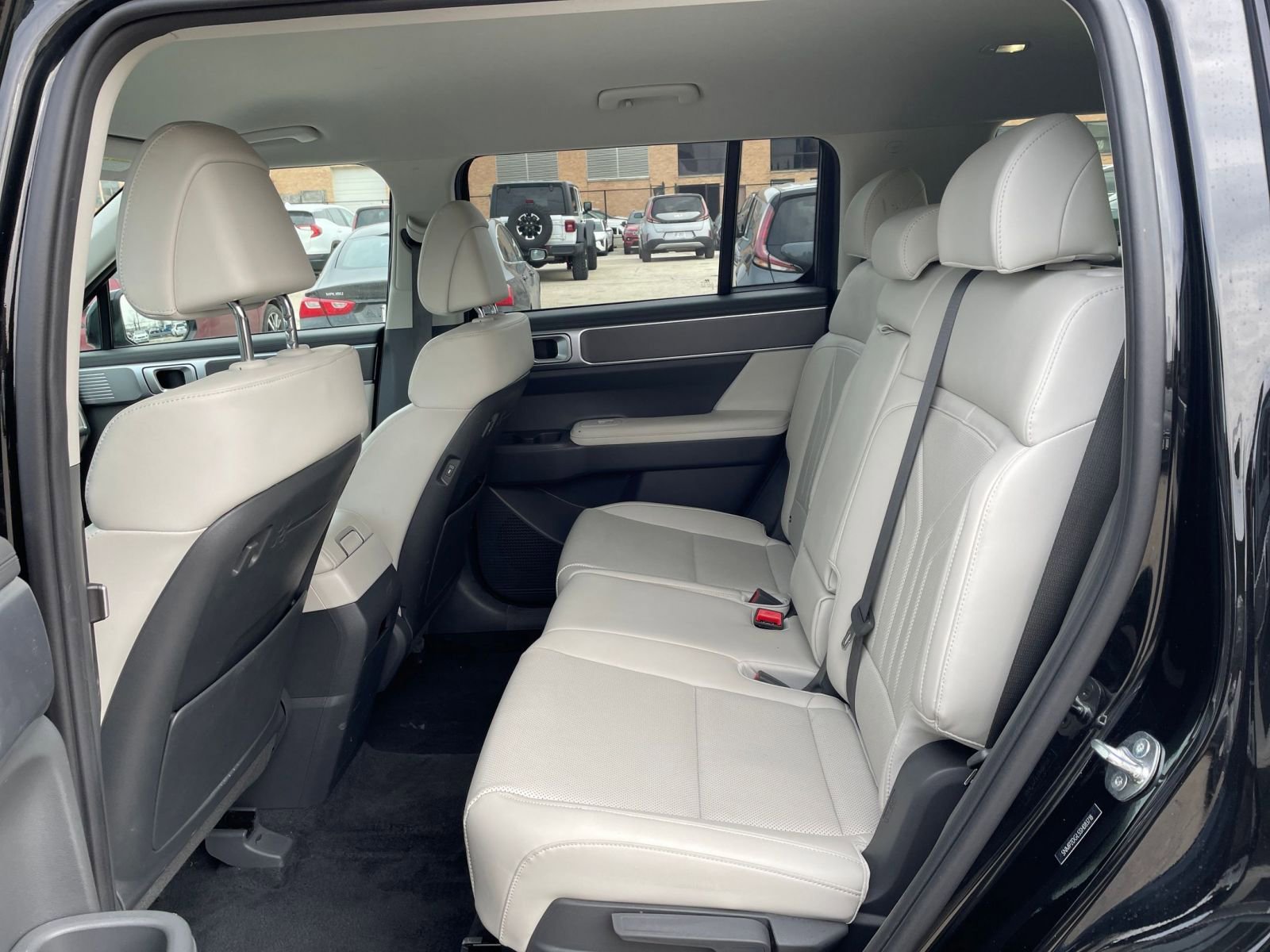 Thumbnail: 2025 Hyundai Santa Fe - 28