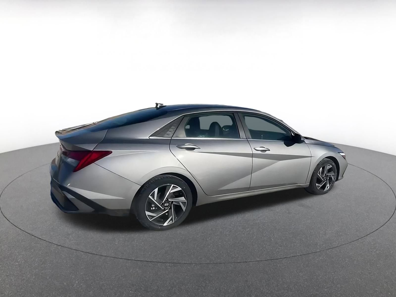 Thumbnail: 2025 Hyundai Elantra - 15