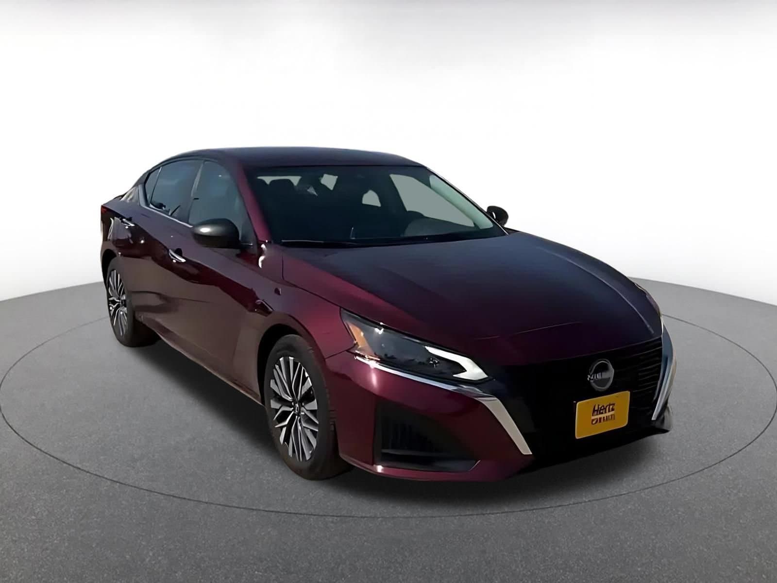 Thumbnail: 2025 Nissan Altima - 3