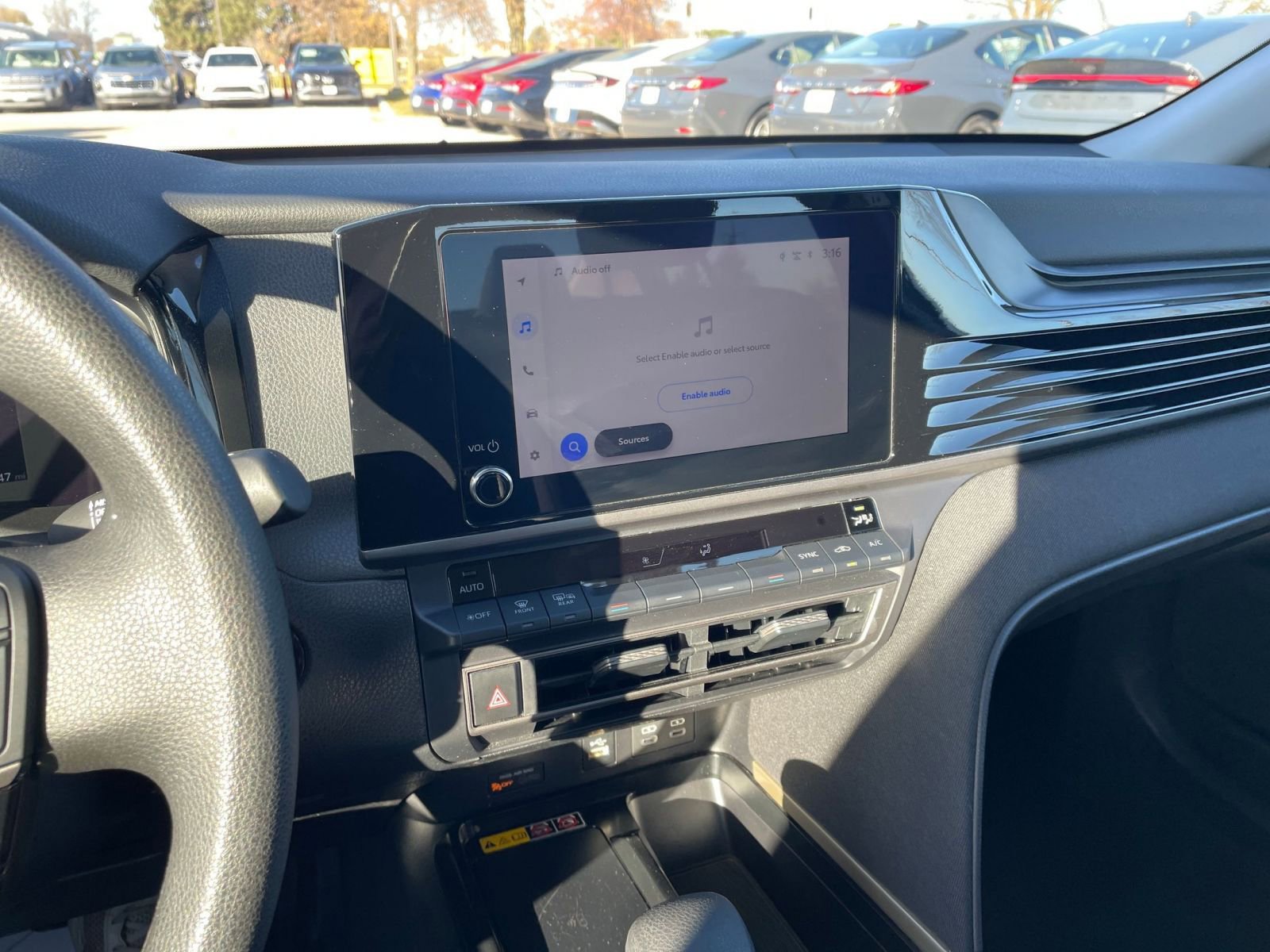 Thumbnail: 2025 Toyota Camry - 18