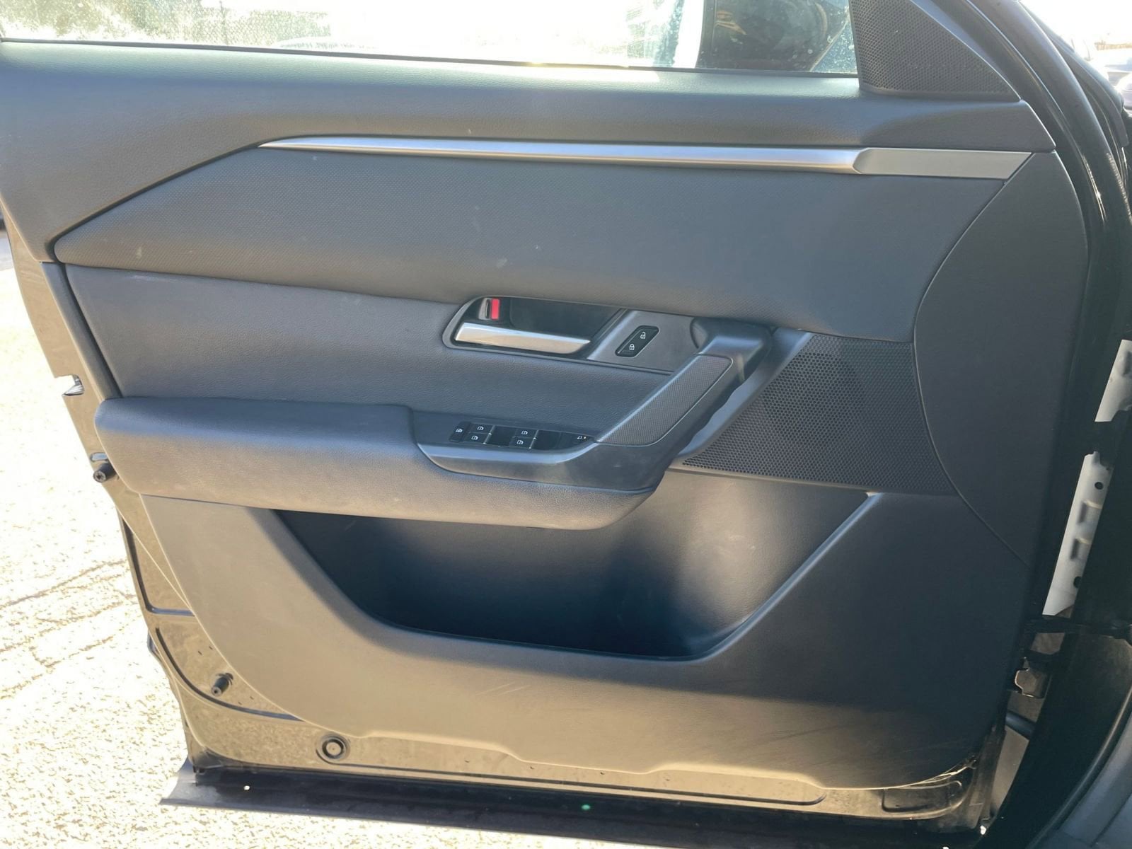 Thumbnail: 2025 Mazda CX-50 - 18