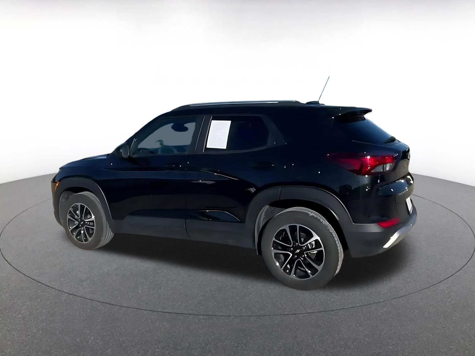 Thumbnail: 2025 Chevrolet TrailBlazer - 10