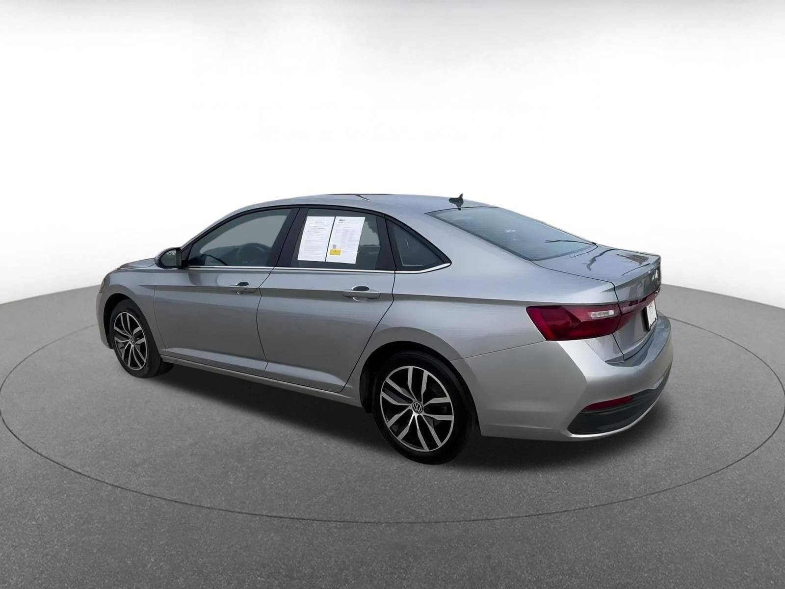 Thumbnail: 2025 Volkswagen Jetta - 12