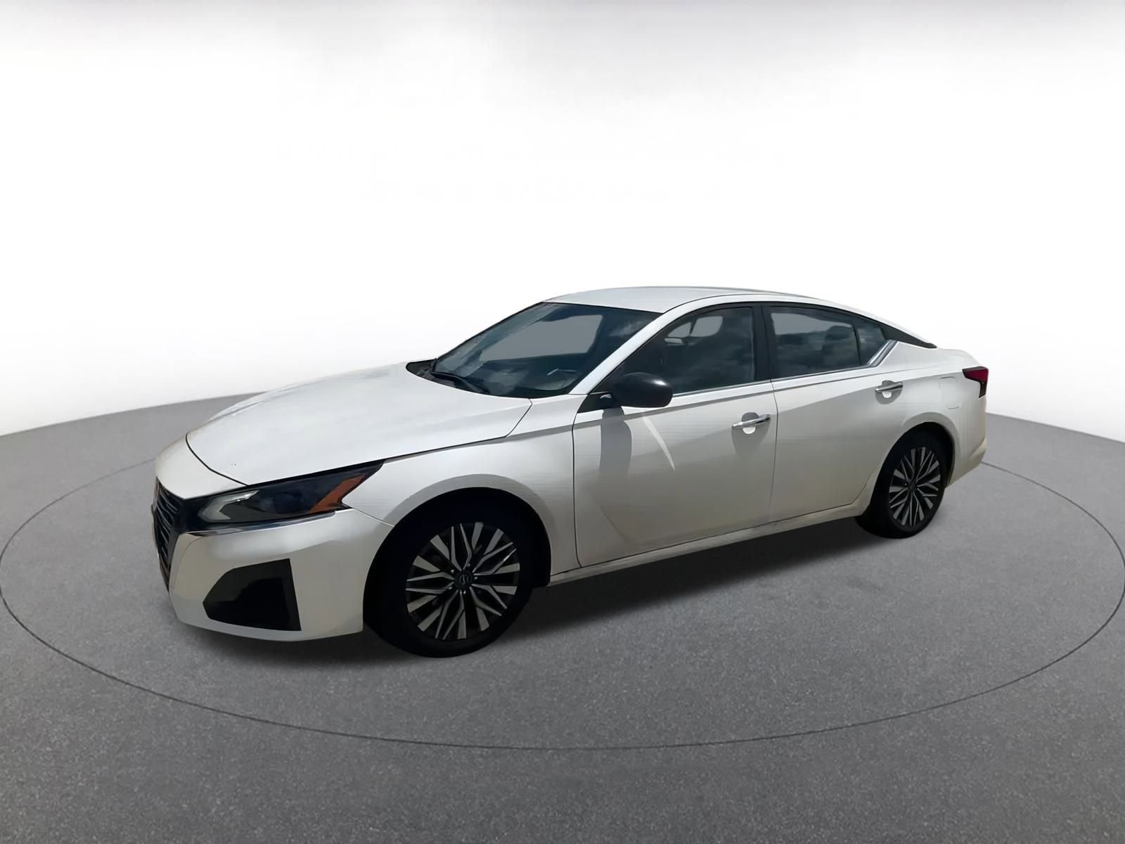 Thumbnail: 2024 Nissan Altima - 8
