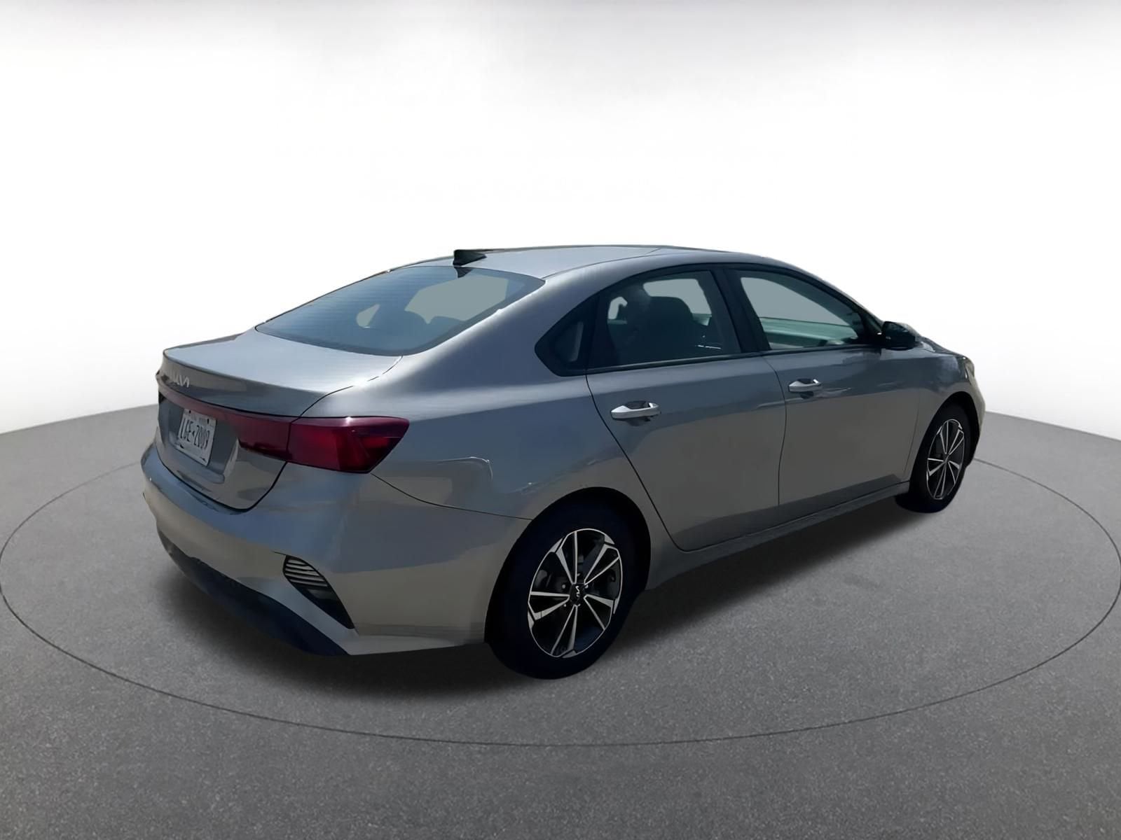 Thumbnail: 2024 Kia Forte - 15