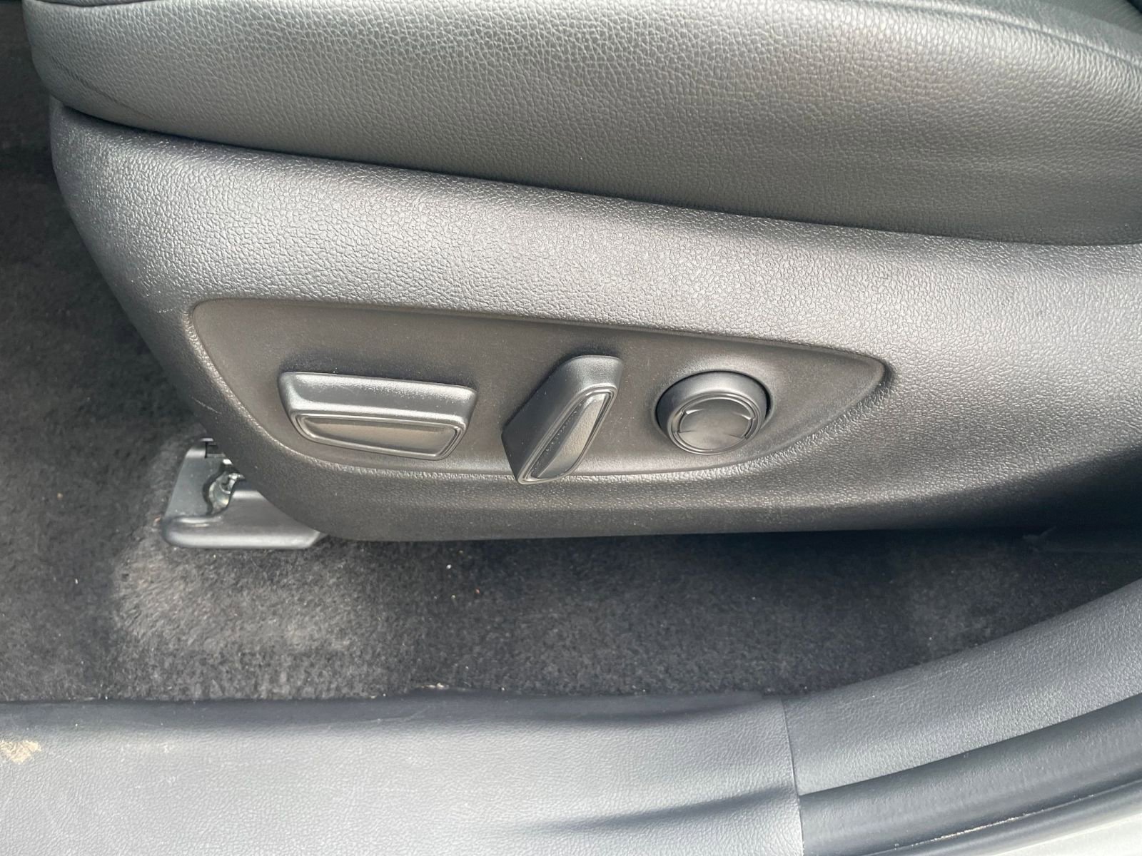 Thumbnail: 2025 Toyota Grand Highlander - 24