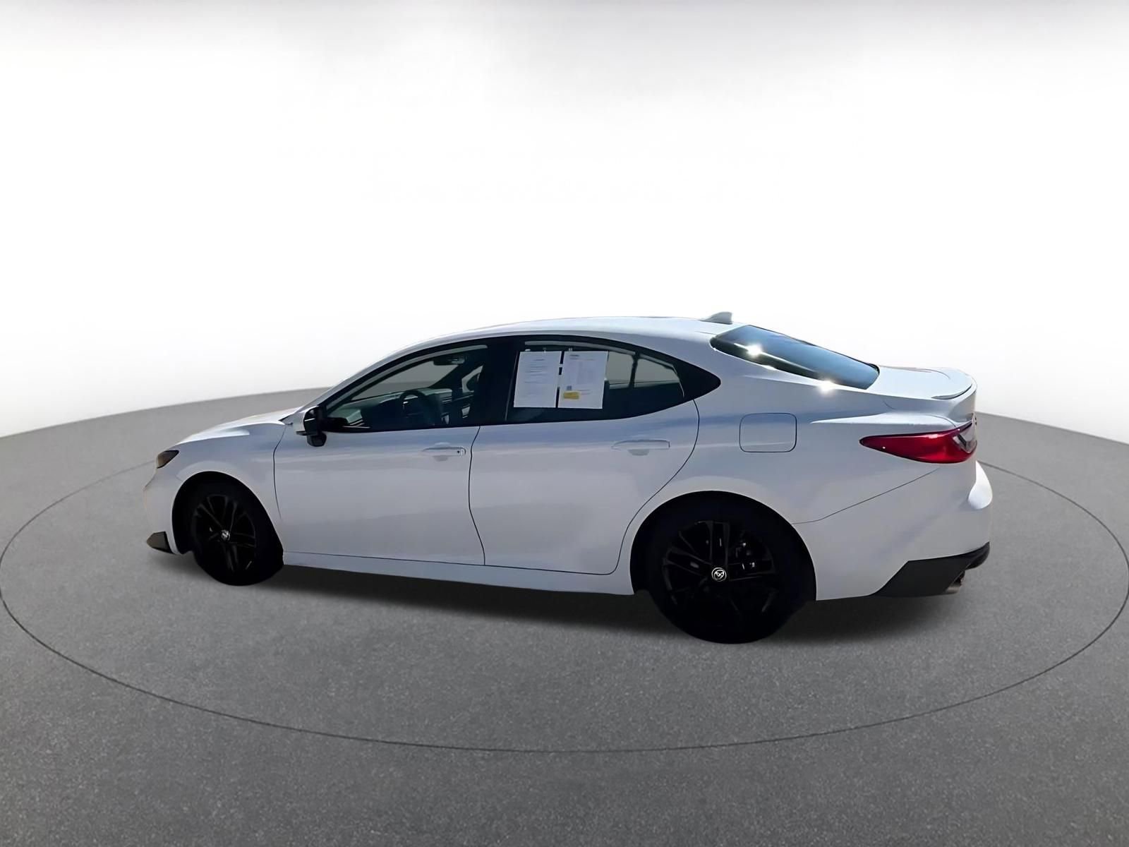Thumbnail: 2025 Toyota Camry - 10