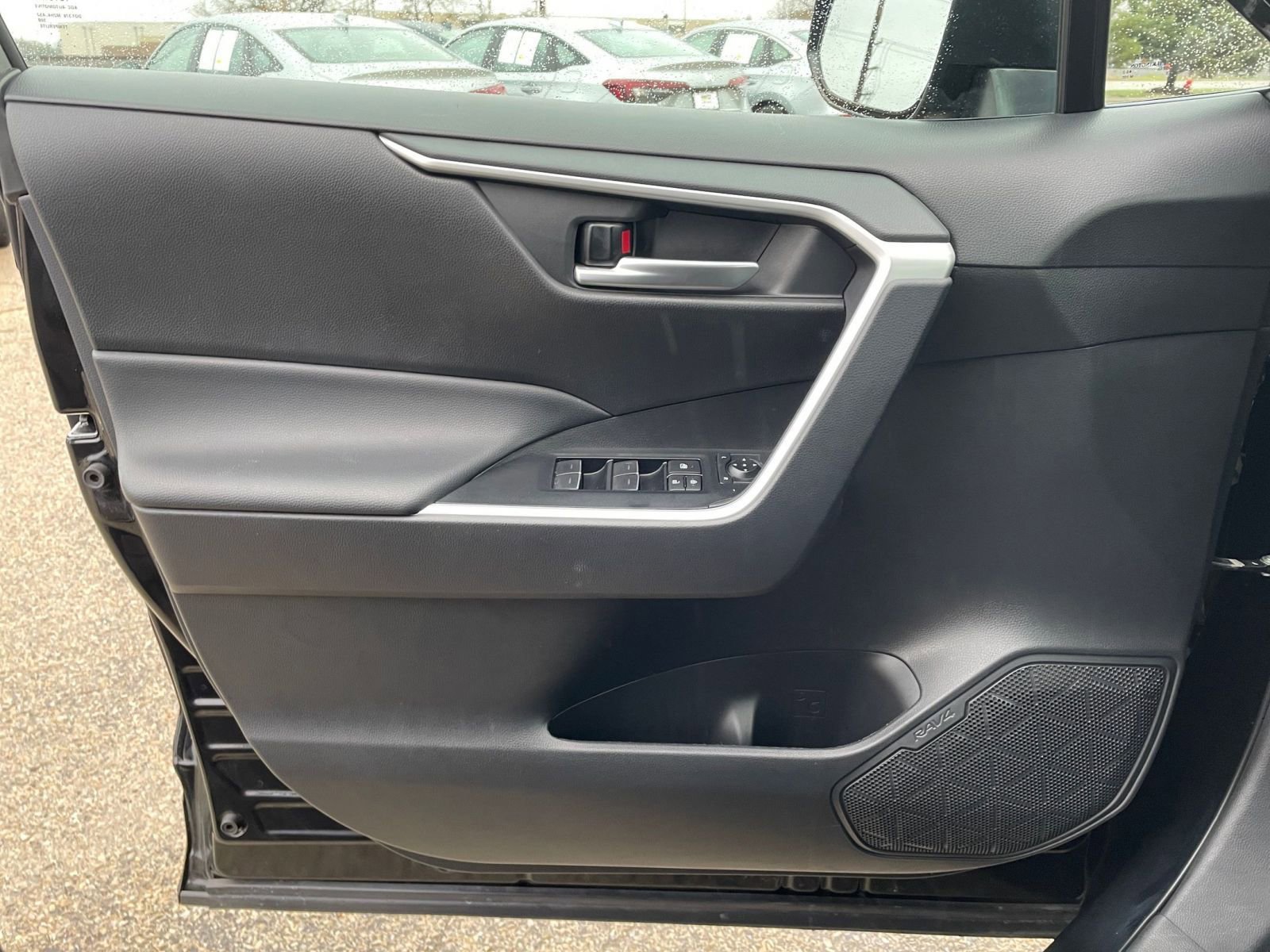 Thumbnail: 2025 Toyota RAV4 - 20