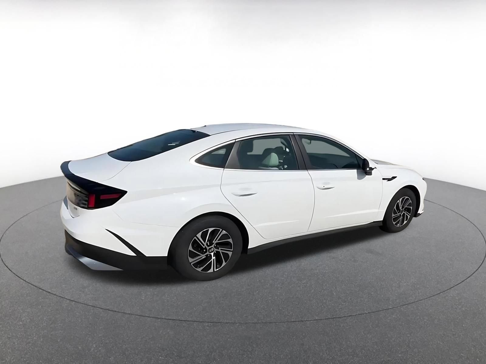 Thumbnail: 2026 Hyundai Sonata - 15