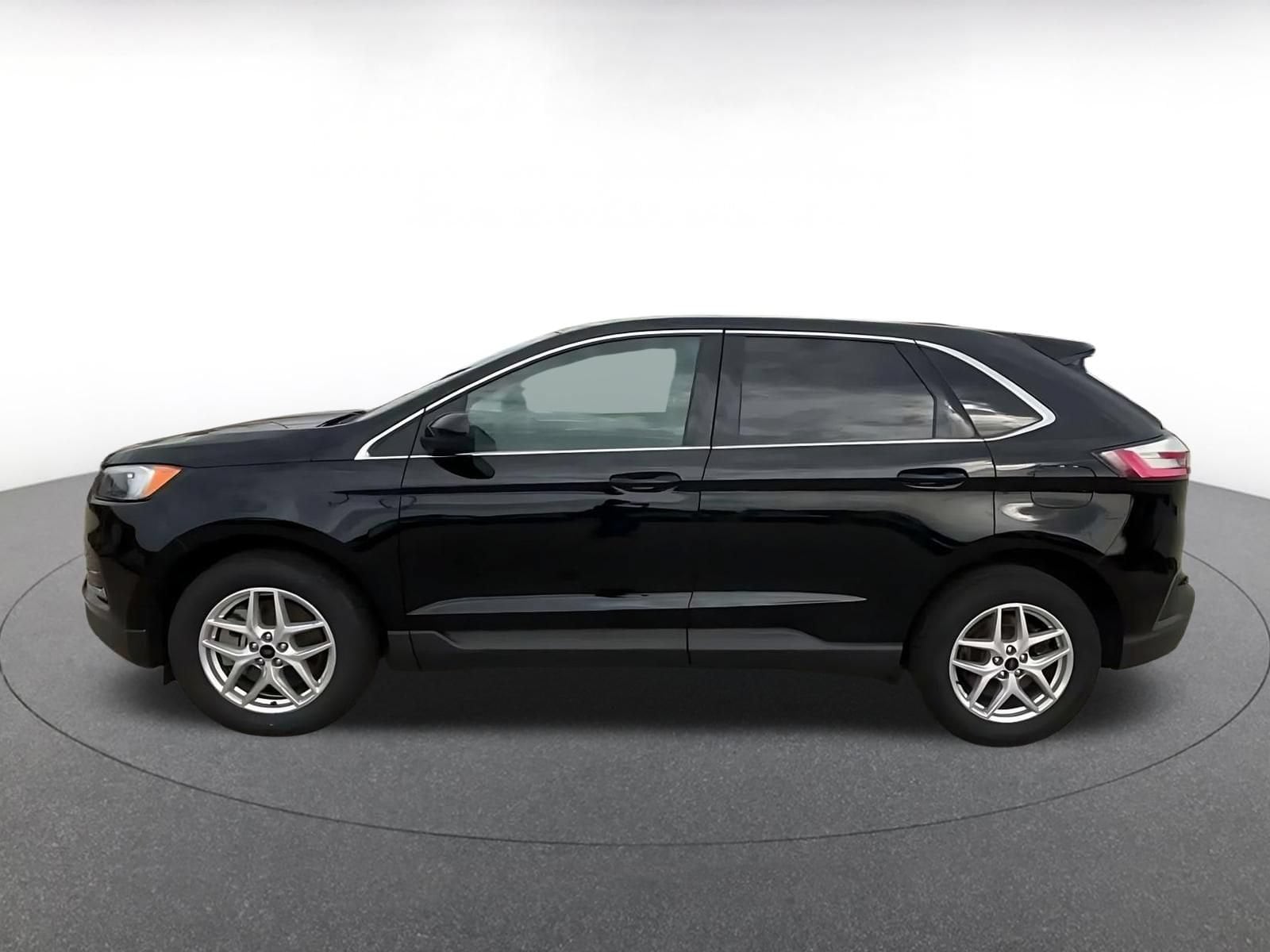 Thumbnail: 2024 Ford Edge - 9