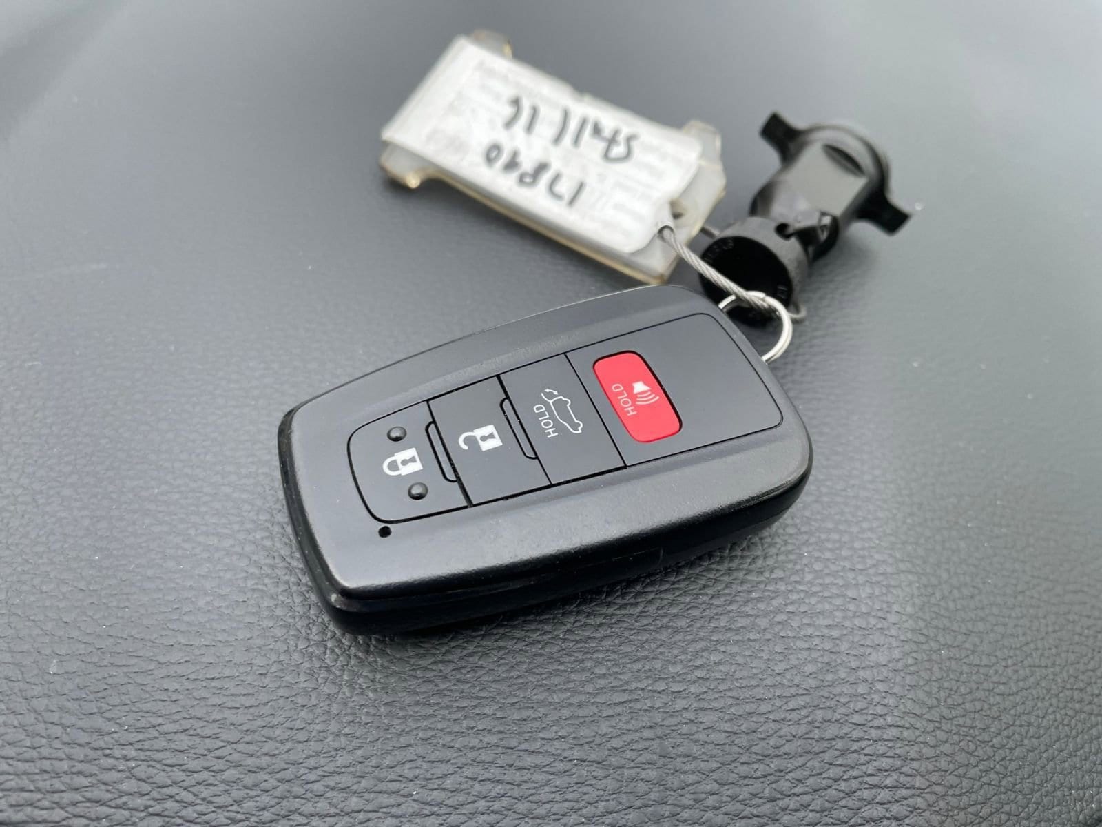 Thumbnail: 2025 Toyota RAV4 - 22