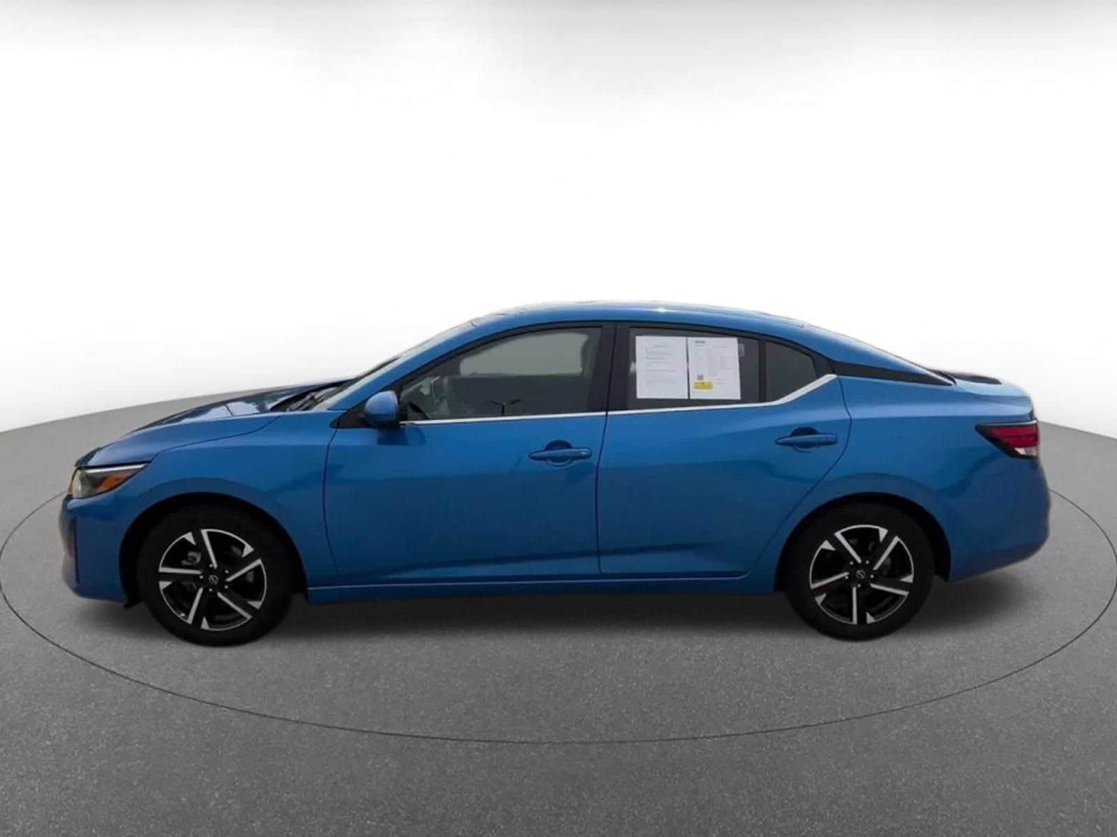 Thumbnail: 2025 Nissan Sentra - 9