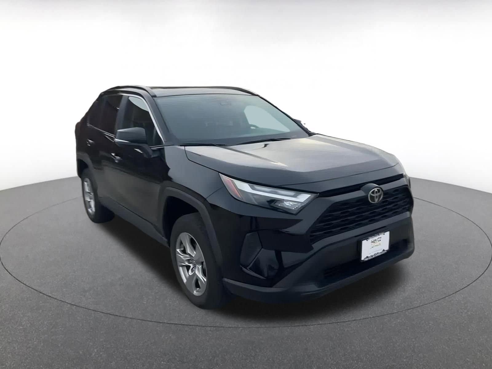 Thumbnail: 2025 Toyota RAV4 - 3