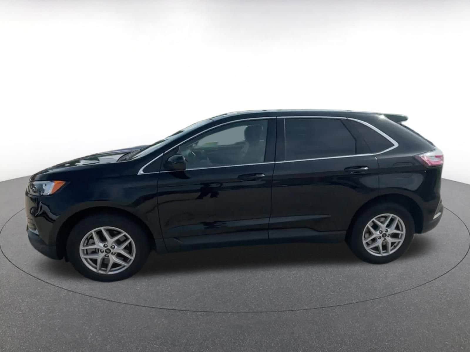 Thumbnail: 2023 Ford Edge - 8