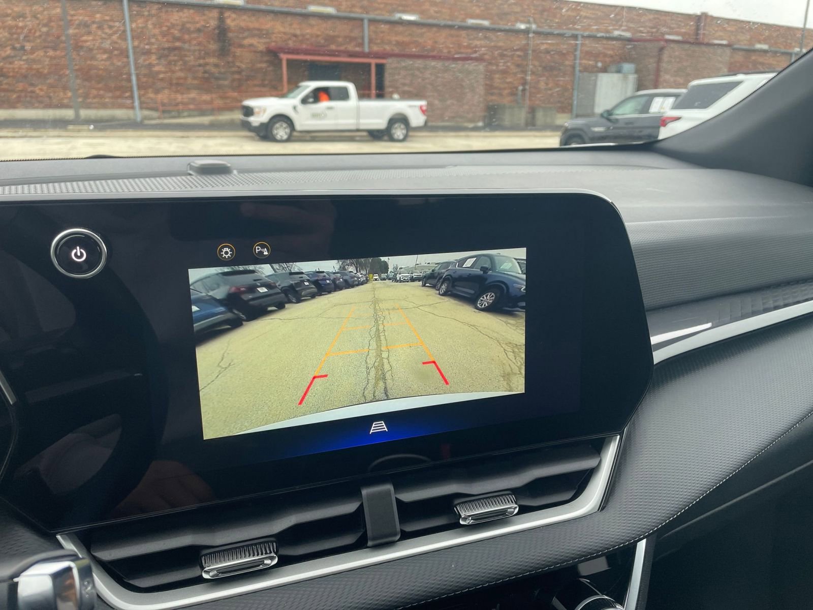 Thumbnail: 2025 Chevrolet Equinox - 23